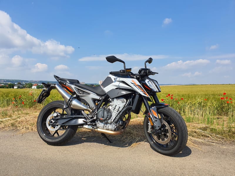 Motorrad für die Führerscheinklasse A2 der Fahrschule Siegel